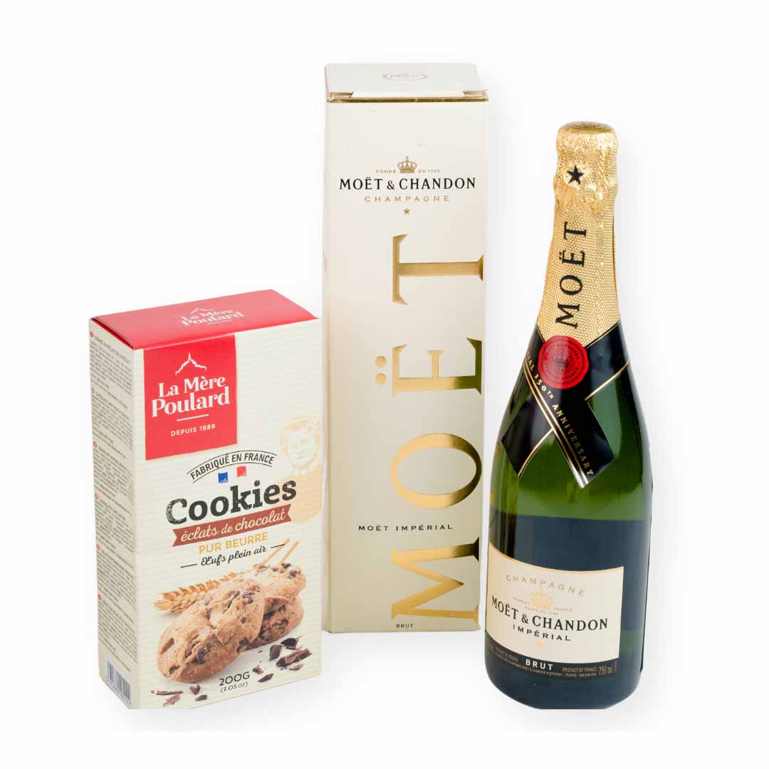 A Cookie and Moet